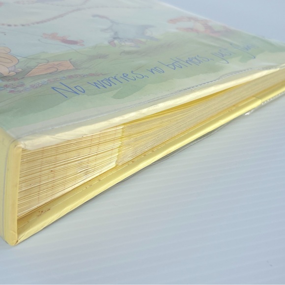 Disney Winnie The Pooh Photo Album Archival Quality Holds 200 4x6 photos w/memos - Picture 6 of 11